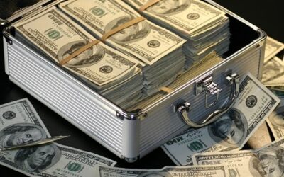 Tech News : Want a Payrise? Apple Boss Earned $100 Million in 2021
