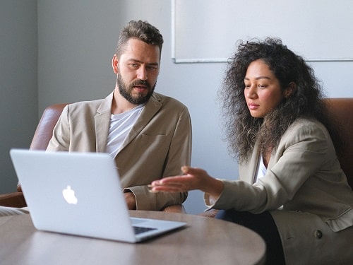 Tech Insight : Sharing Files That Self-Destruct