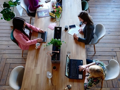 Featured Article : First Update for Windows 11 : What Does It Include?