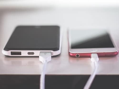 Tech News : Universal Charging Cable Gets EU Vote