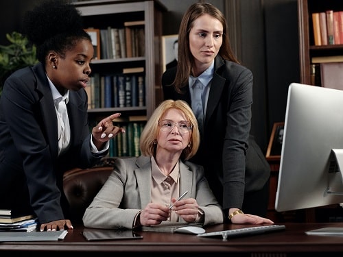 Featured Article : AI Content Legal Challenges