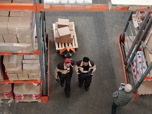 Tech Insight : Amazon’s Sparrow Robot Could Replace Humans