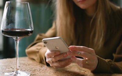Tech-Insight : Merry Messages (Tipsy Texting) : Don’t Do It!
